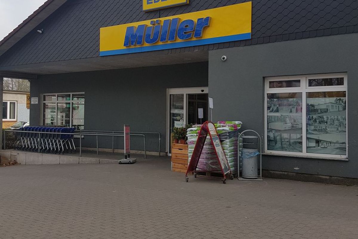 Edeka Müller Außeneingang